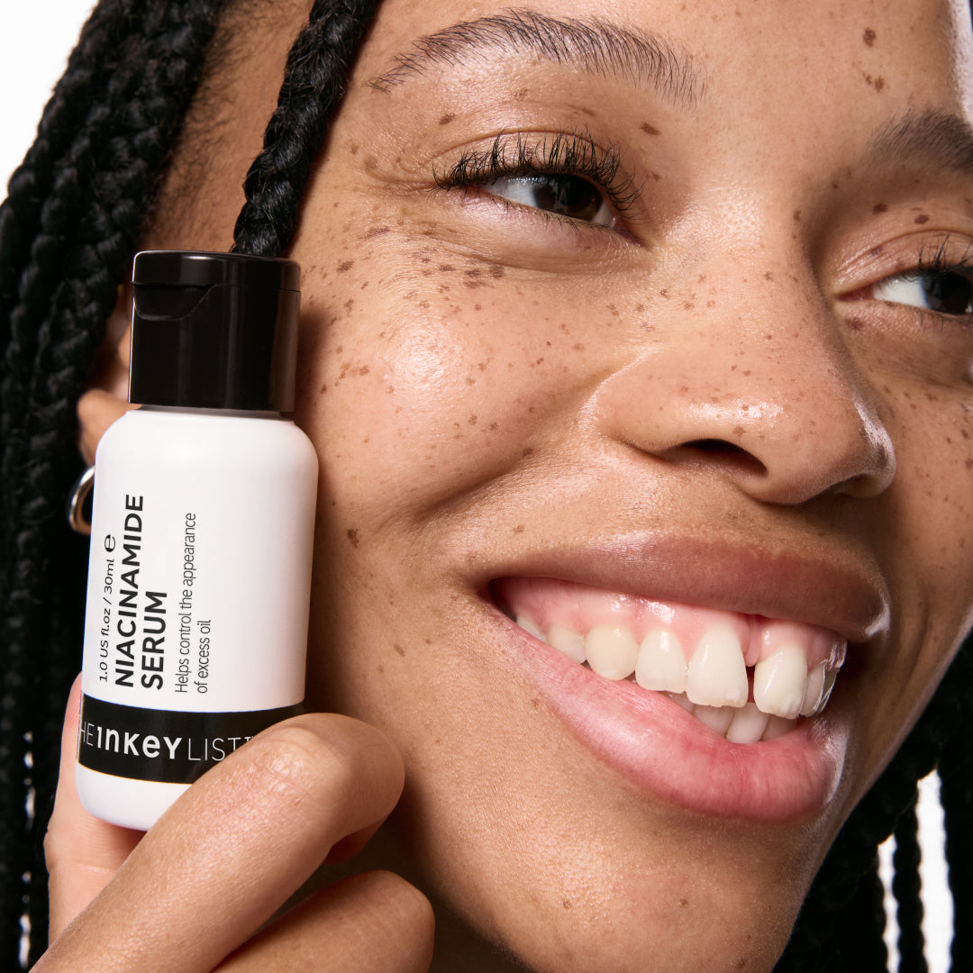 10-niacinamide-serum-l5 Model01_d6be0920-41bd-4df2-8281-5a1face2e177.jpg