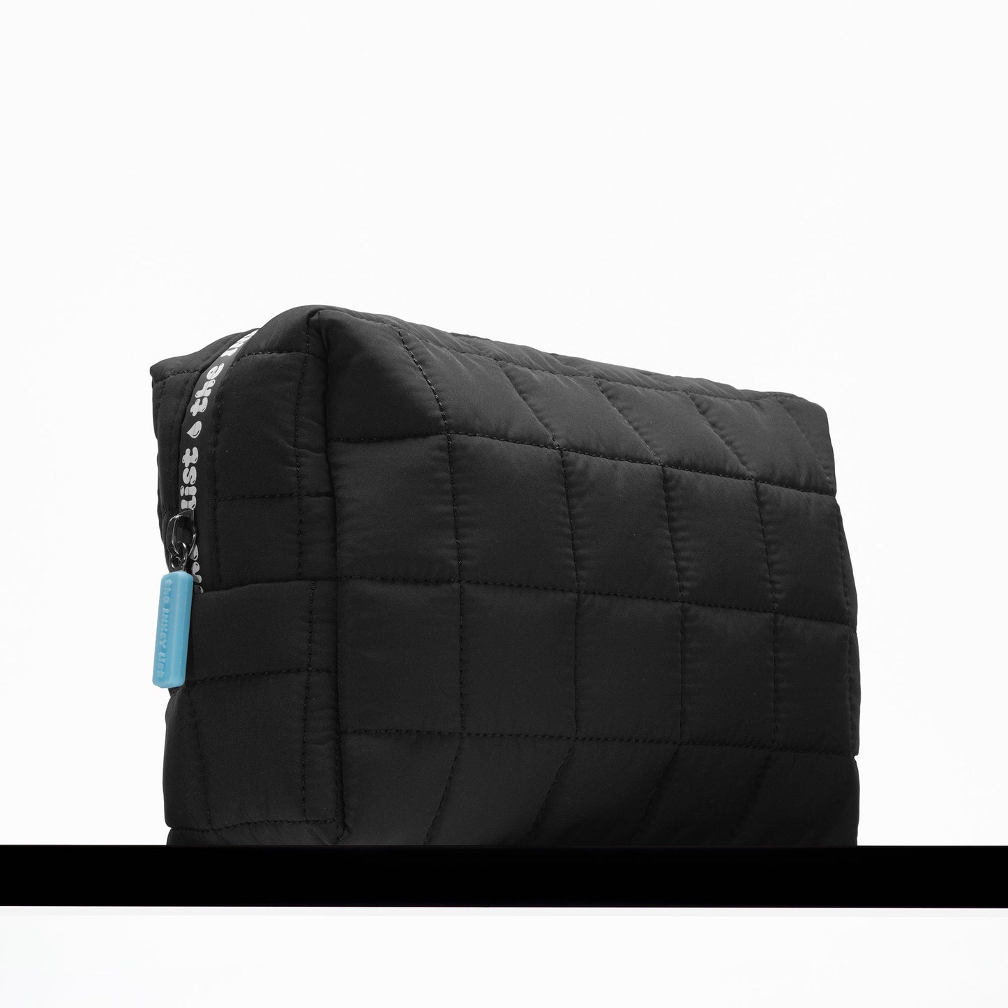 the-inkey-list-washbag-h7 washbag-hydration-05.jpg